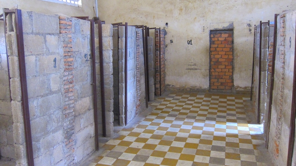 Tuol Sleng - S21 - Chambres des détenus