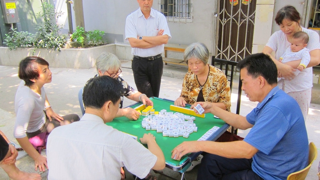 Jeu en pleine rue.