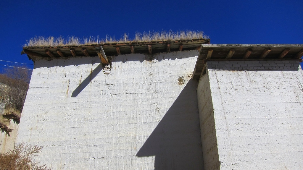 Une maison du village à côté du monastère