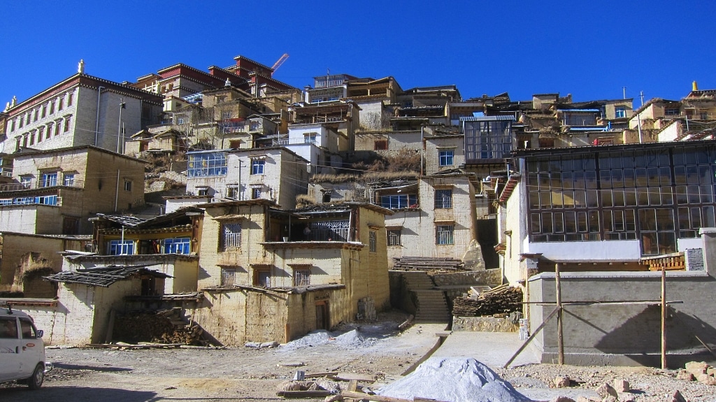 Village à côté du monastère