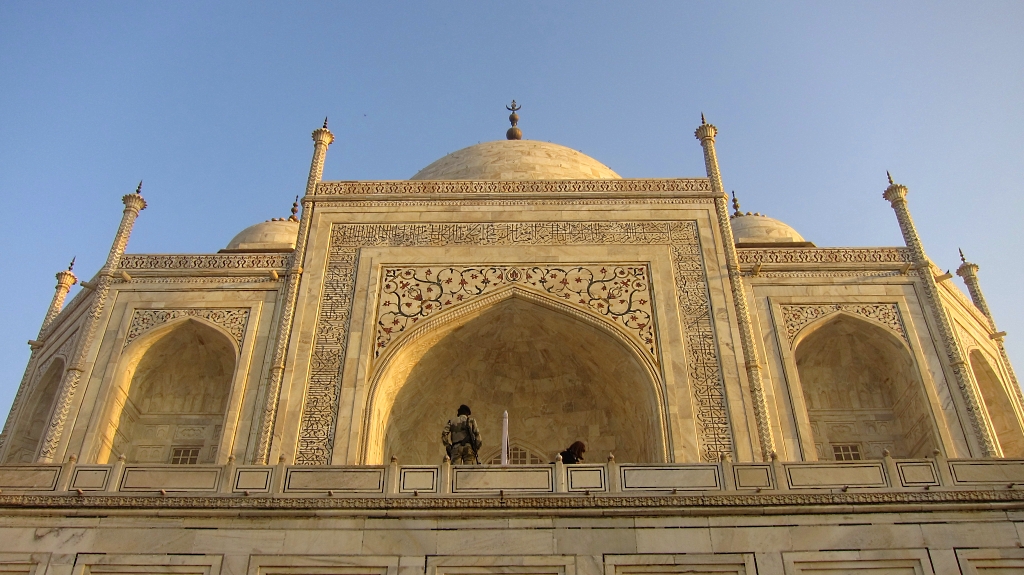 Le Taj Mahal surveillé de près par les militaires - Agra