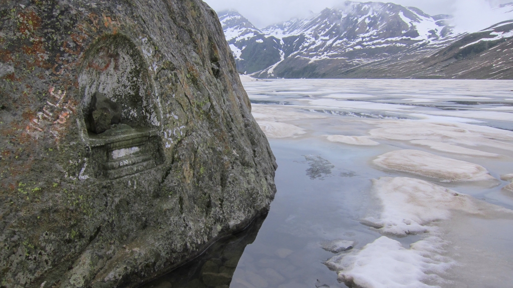 L'autel qui marque la source de la rivière du Ganges