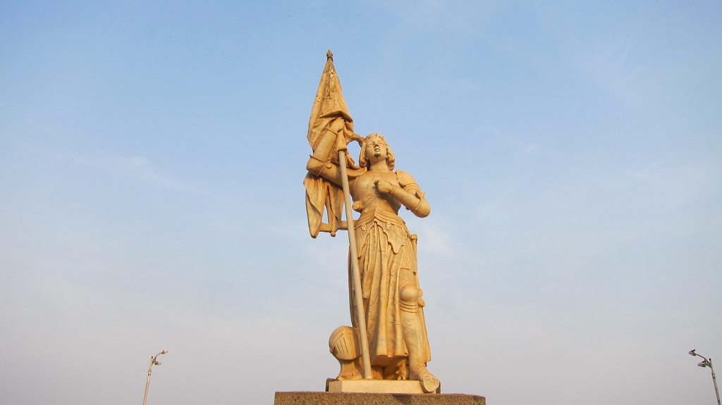 Jeanne d'Arc a sa propre statue à Pondichery.