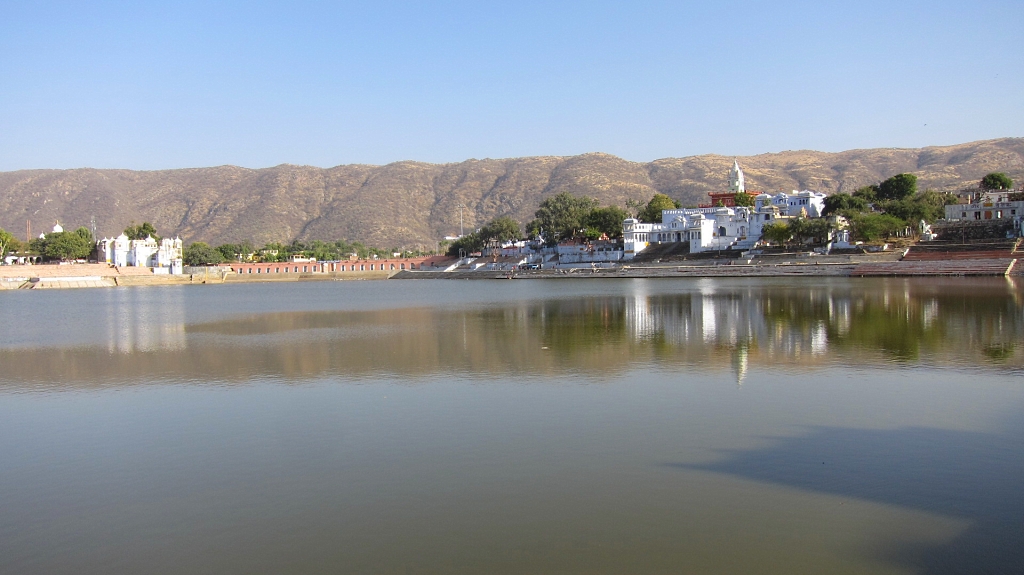 Pushkar et ses ghats (escaliers menant a l'eau)