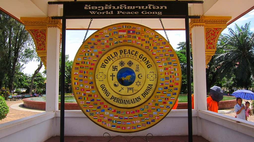 Vientiane - World Peace Gong